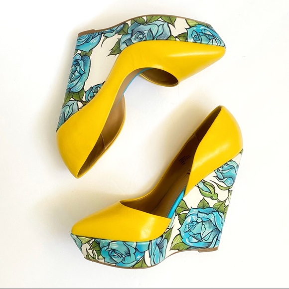 Taylor Says Bonafide yellow blue floral print open side pointed platform wedge - Picture 4 of 10
